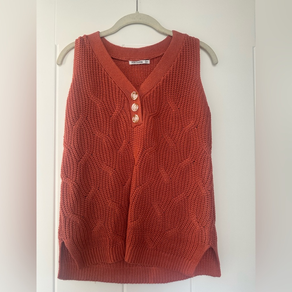 Pink Clover Knit sleeveless top